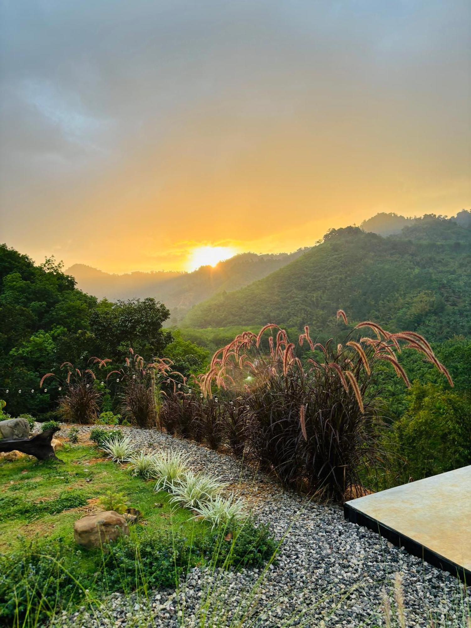 Camping Phutajoy Khaosok แคมป์ปิ้งภูตาจ้อยเขาศก Ban Thung Lang Tham Exterior foto